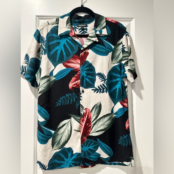 Express Shirt Bundle - Picture 4 of 5